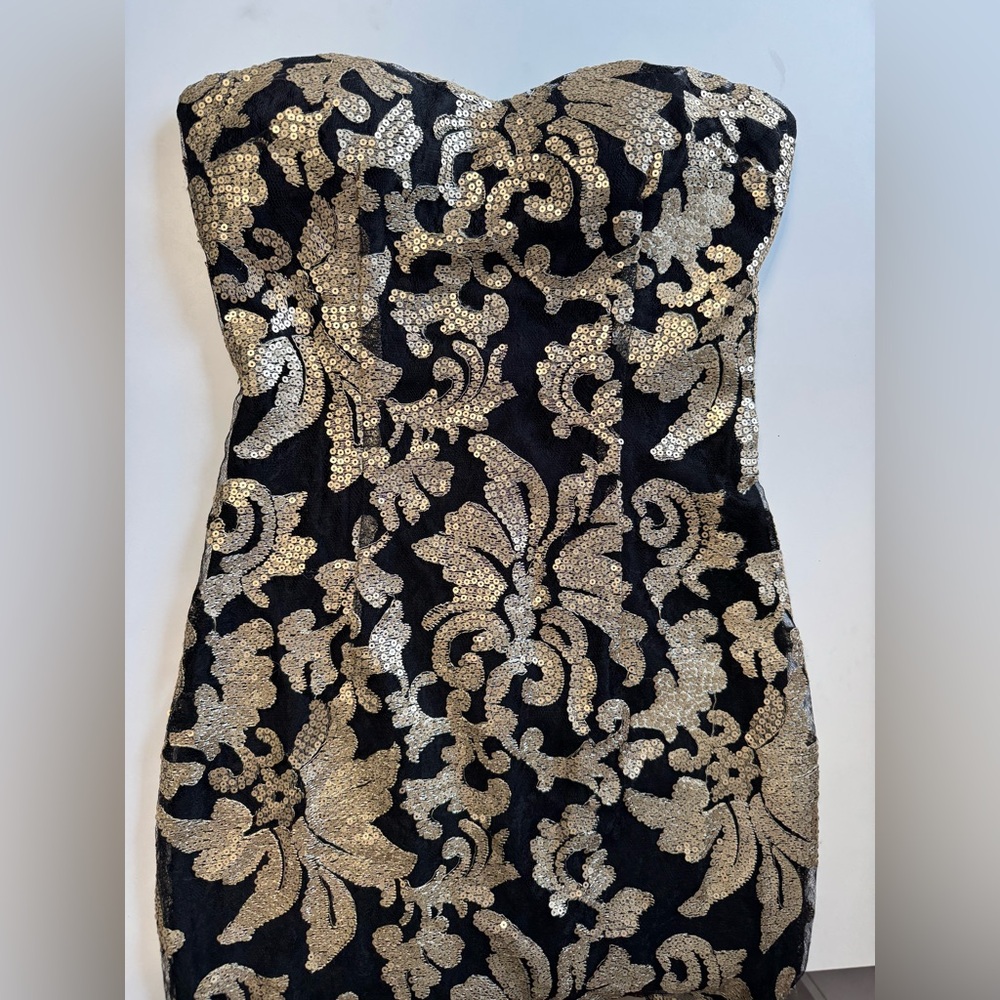 Gianni Bini Sequin Sweetheart Black & Gold Cocktail Mini